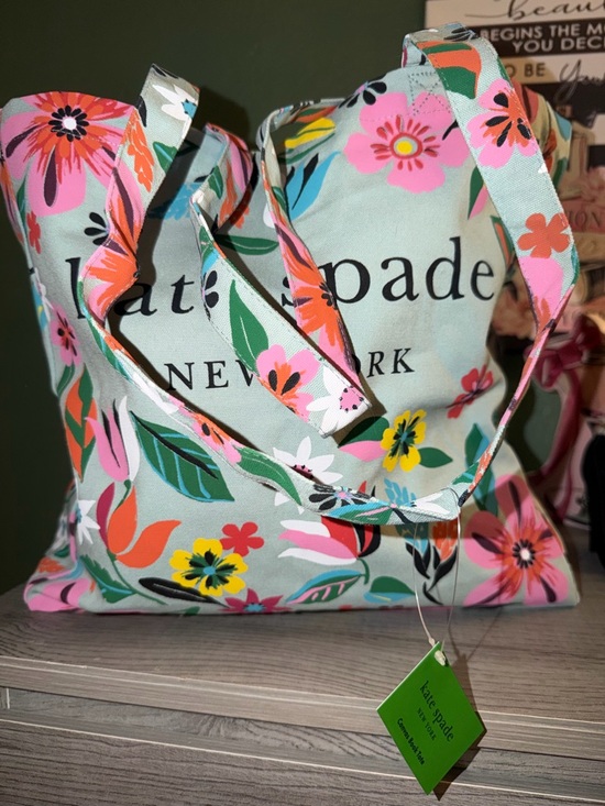 NWT Kate Spade Multicolor Floral Tote - Picture 2 of 4